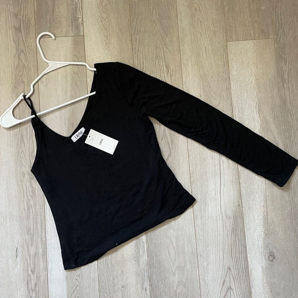 Lilyful (NWT) Double Layered Asymmetrical Top Black (Large) going out date night